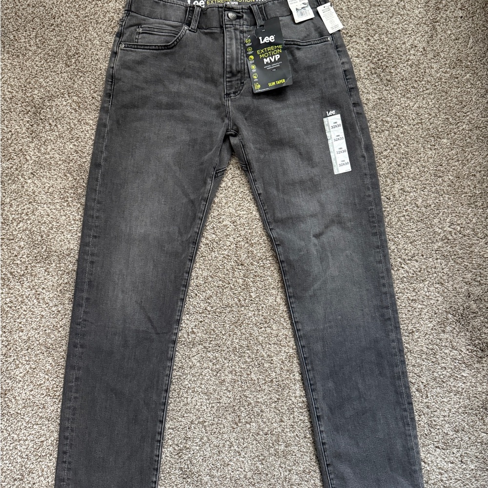 Lee Men's Extreme Motion MVP Slim Taper Forge Jeans